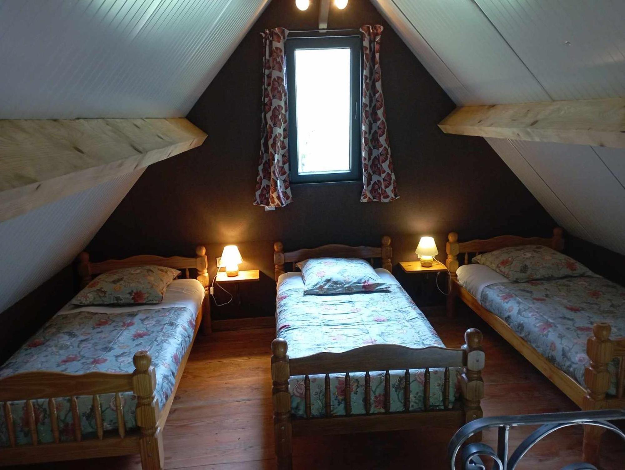 A La Cabane Des Bois Dessus Tiny Gite Alligny-en-Morvan Buitenkant foto
